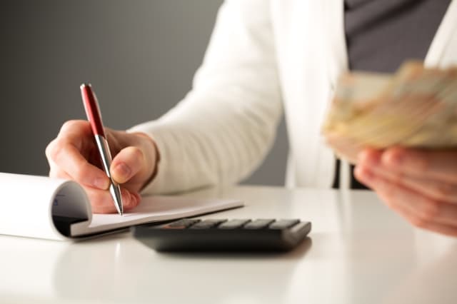 Cassazione: revoca assegno di divorzio se si rifiuta proposta di lavoro seria