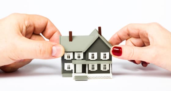 Separazione/divorzio: chi paga le tasse in caso di assegnazione casa coniugale.