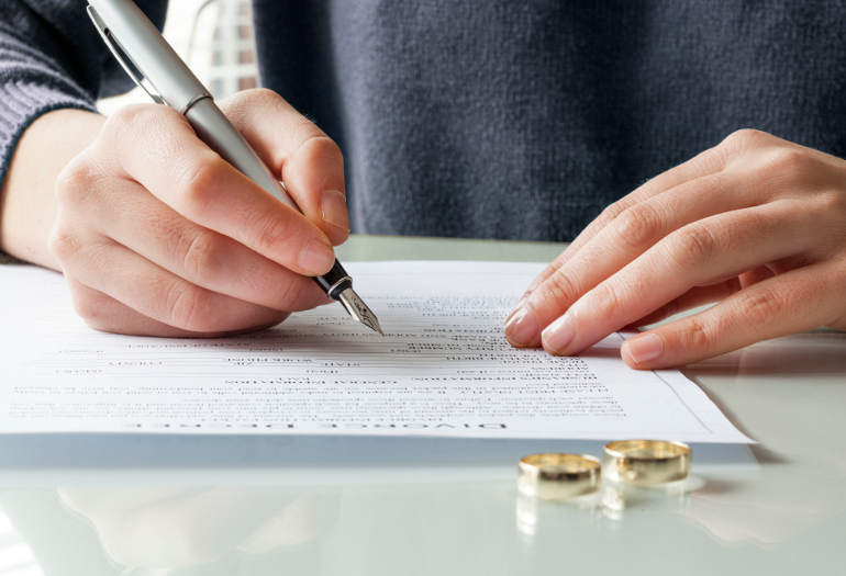 Assegno di mantenimento per addebito: pensione di reversibilità.