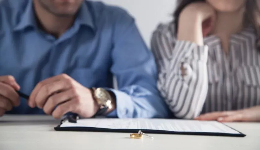 Assegno di divorzio: perdita del lavoro dell’ex moglie.